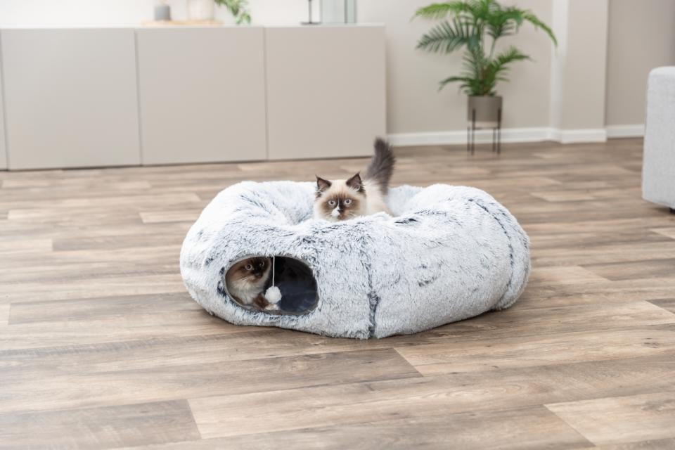 Harvey play donut tunnel plys