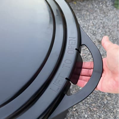 Fodertønde med låg & etiket